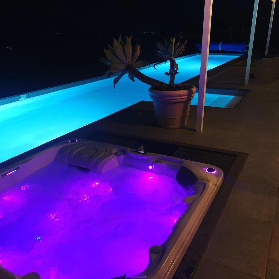 Casa Conil With A Private 25 Meter Heated Pool Villa Eksteriør billede